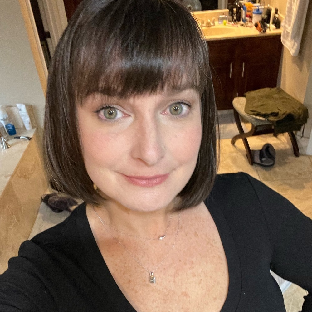 Meet your Posher, Laura